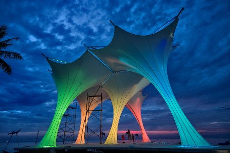 Тенты из эластичных тентовых тканей