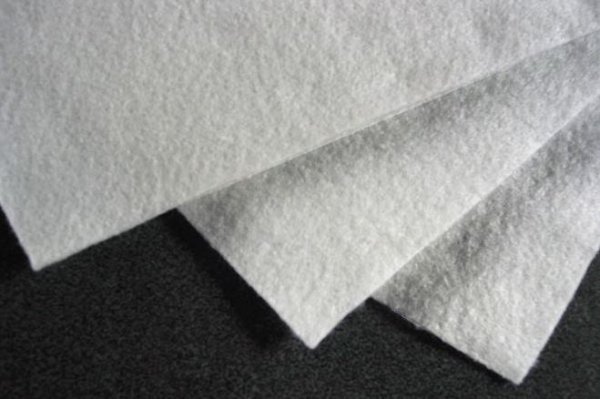 нетканое полотно иглопробивное для кровли