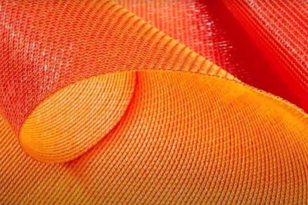 Commercial 95 Архитектурная тентовая ткань из ПЭ волокон HDPE, 340 г/